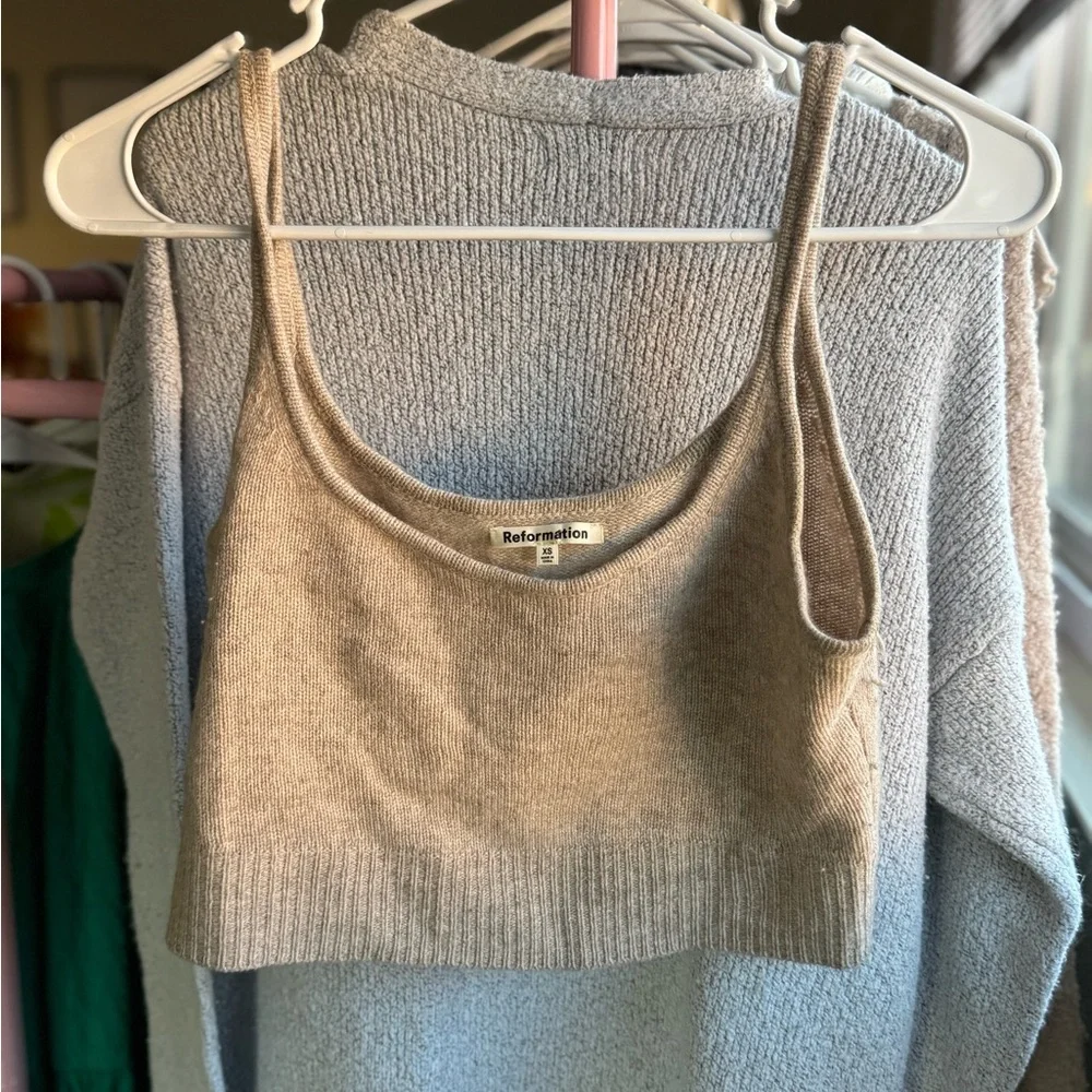 Reformation Cashmere Tank - Picture 3 of 7